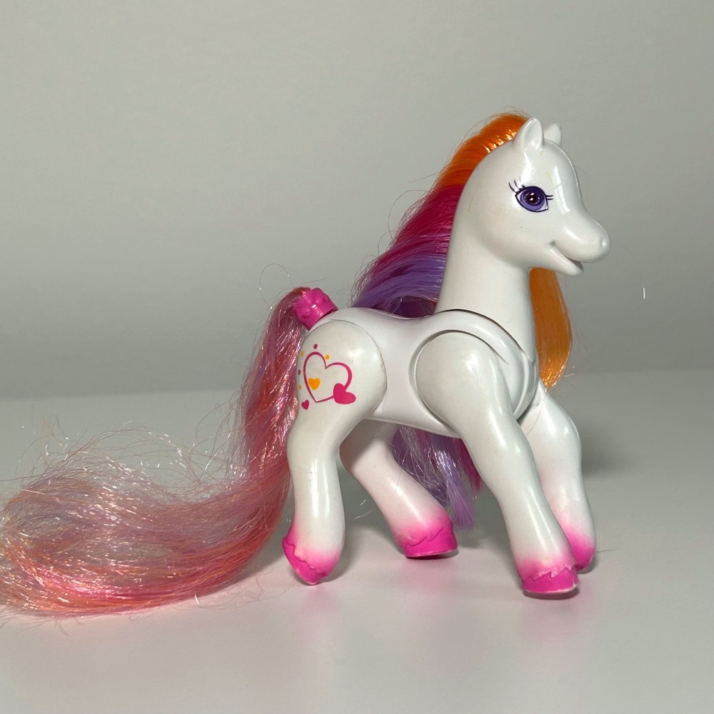 Vintage G2 1997 My Little Pony Magic Motion Light Heart Eye Gems